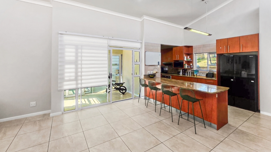 4 Bedroom Property for Sale in Beacon Bay Eastern Cape